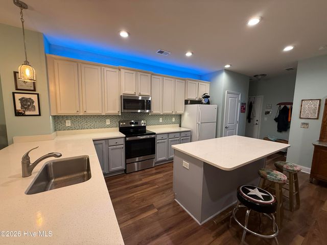 6494 Green Fennel Avenue SW B, Ocean Isle Beach, NC 28469