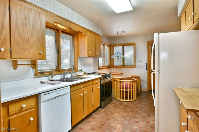 2521 Jennifer Drive, Poland, OH 44514