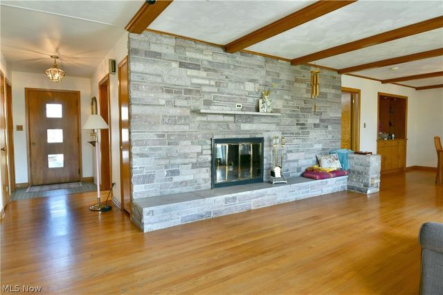 2521 Jennifer Drive, Poland, OH 44514