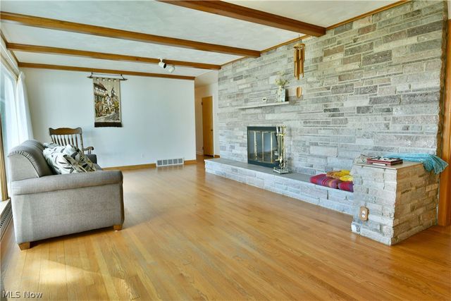 2521 Jennifer Drive, Poland, OH 44514