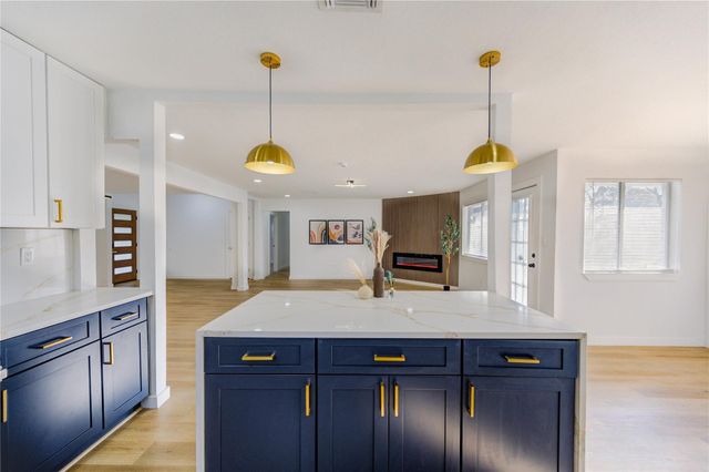 25607 Spring Ridge Drive, Spring, TX 77386