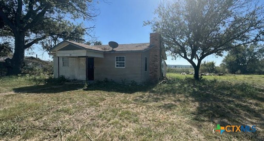 110 Hollis Lane, Gatesville, TX 76528