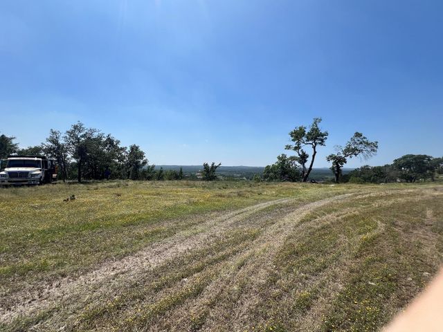 1777 Paradise Pkwy, Canyon Lake, TX 78133