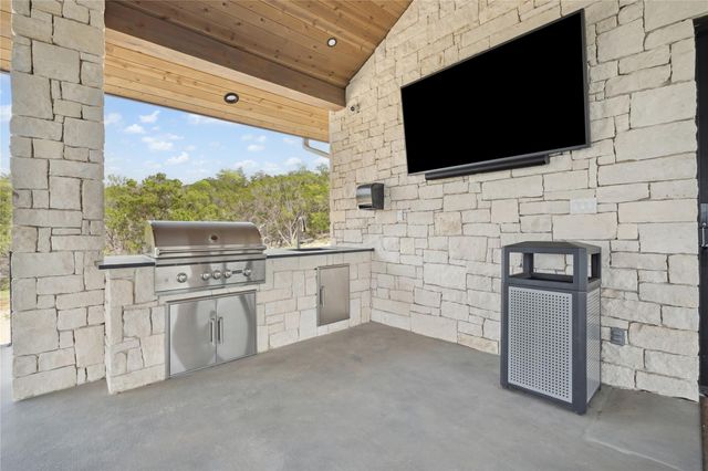 1777 Paradise Pkwy, Canyon Lake, TX 78133