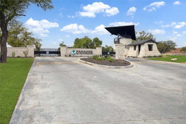 1777 Paradise Pkwy, Canyon Lake, TX 78133