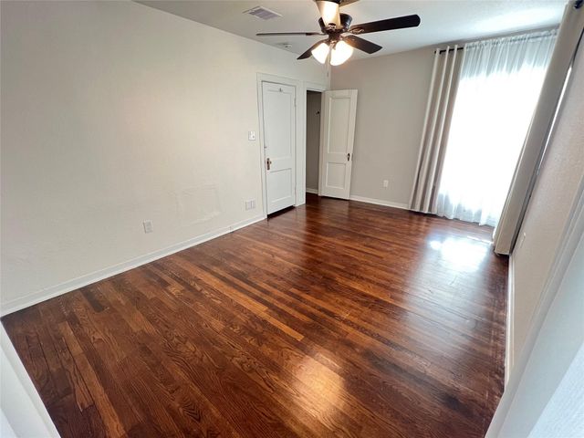 4705 Park Drive, Houston, TX 77023