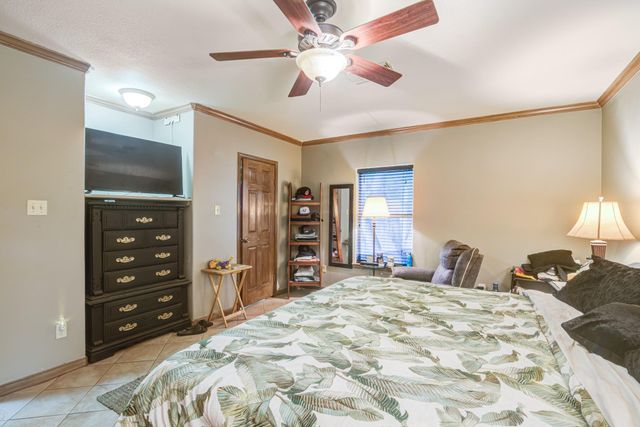 8123 Tareyton Lane, Houston, TX 77075