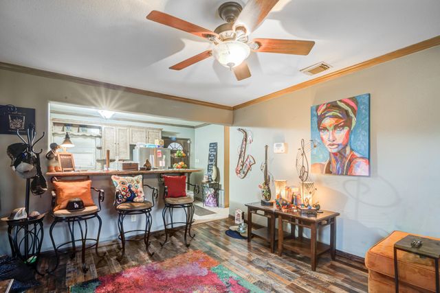 8123 Tareyton Lane, Houston, TX 77075