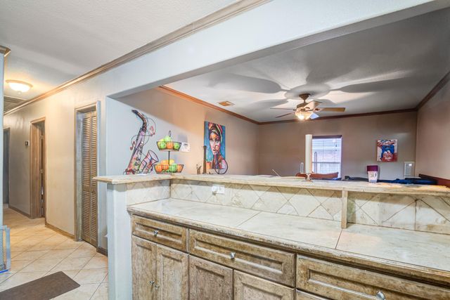 8123 Tareyton Lane, Houston, TX 77075