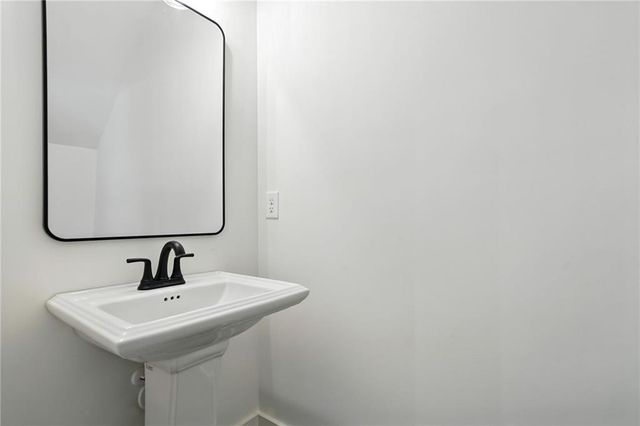 44 Puckett Rd SE Road, Emerson, GA 30137