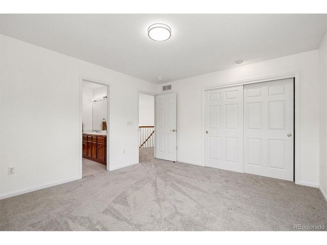 6129 S Newark Way, Englewood, CO 80111