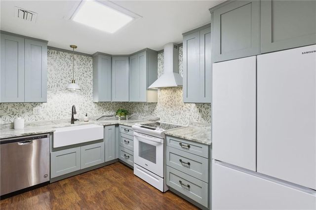 4657 Clarendon Drive, Mobile, AL 36619