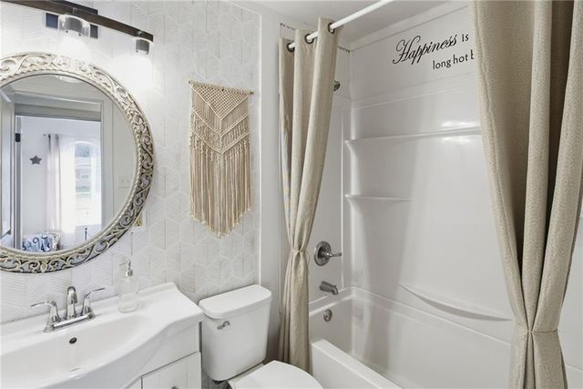 4657 Clarendon Drive, Mobile, AL 36619