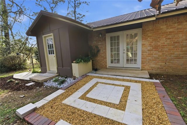 4657 Clarendon Drive, Mobile, AL 36619