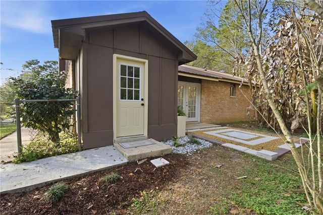 4657 Clarendon Drive, Mobile, AL 36619