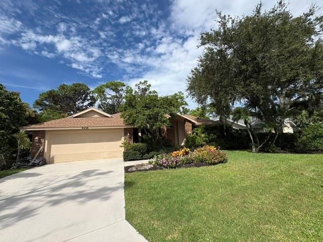 8338 SHADOW PINE WAY, Sarasota, FL 34238