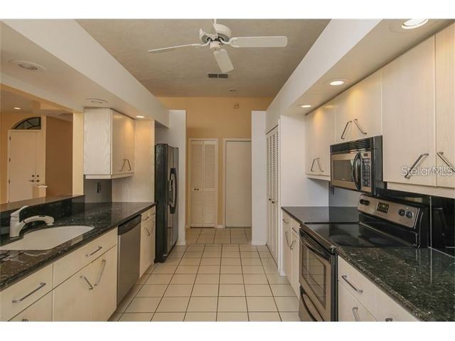 8338 SHADOW PINE WAY, Sarasota, FL 34238