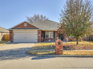 12683 S 85th East Place, Bixby, OK 74008