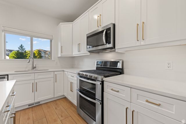 128 W AUTUMN LN, Saratoga Springs, UT 84045