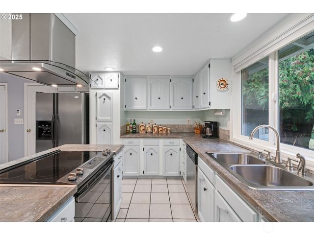 22416 NE Abernathy Road, Yacolt, WA 98675