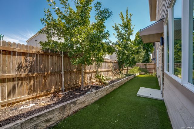 1618 W Lawndale Dr Unit 14, San Antonio, TX 78209