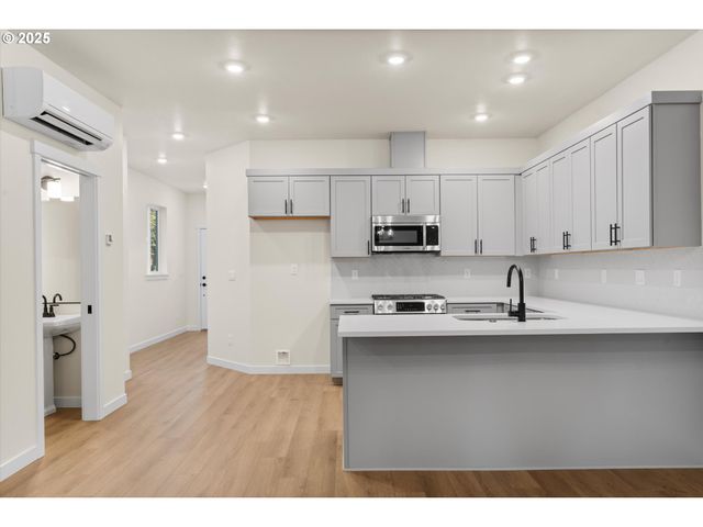 6311 Se Chloe Rose Way, Milwaukie, OR 97267