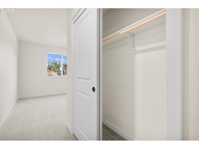 6311 Se Chloe Rose Way, Milwaukie, OR 97267