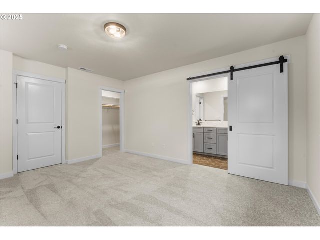 6311 Se Chloe Rose Way, Milwaukie, OR 97267