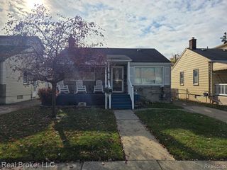 2355 Progress Avenue, Lincoln Park, MI 48146