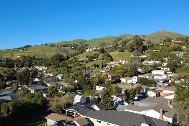 4034 Holly Drive, San Jose, CA 95127