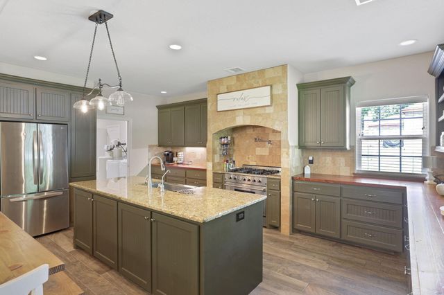 50 Prince Circle, Coldspring, TX 77331