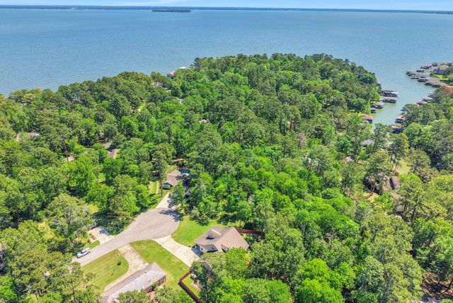 50 Prince Circle, Coldspring, TX 77331
