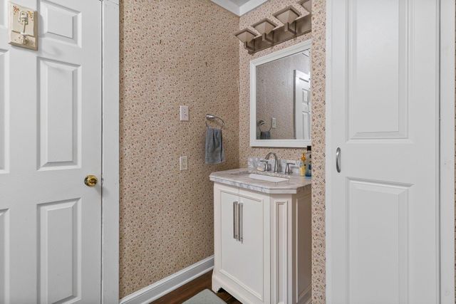 712 N Pine Avenue, Livingston, TX 77351