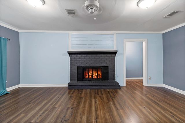 712 N Pine Avenue, Livingston, TX 77351