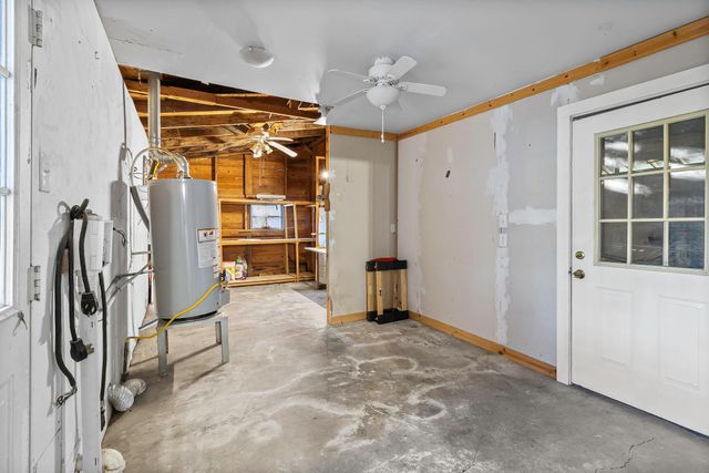 712 N Pine Avenue, Livingston, TX 77351