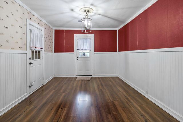 712 N Pine Avenue, Livingston, TX 77351