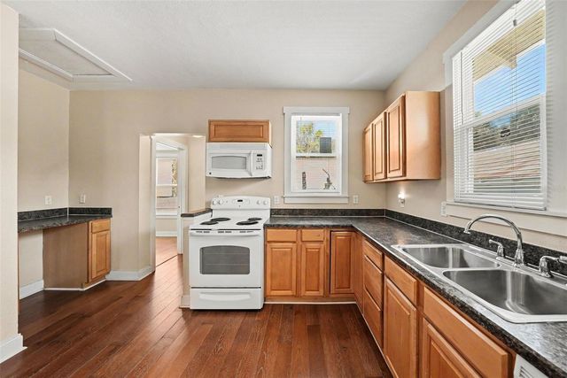 1601 E 15TH AVENUE, Tampa, FL 33605