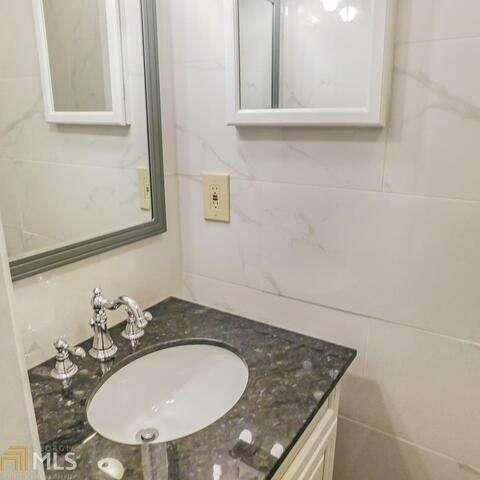 291 Country Club Drive, Jonesboro, GA 30238