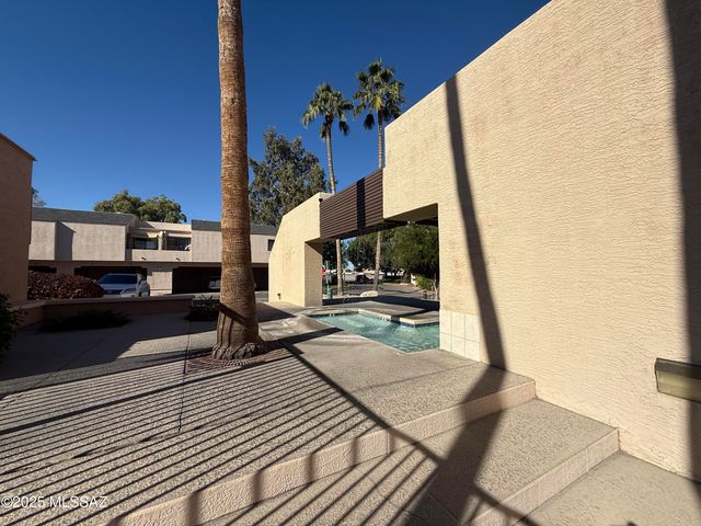 7604 E Callisto Cir Unit 15, Tucson, AZ 85715