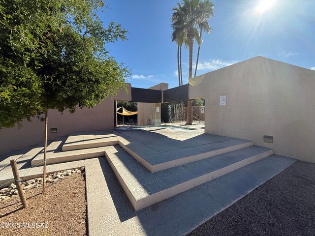 7604 E Callisto Cir Unit 15, Tucson, AZ 85715