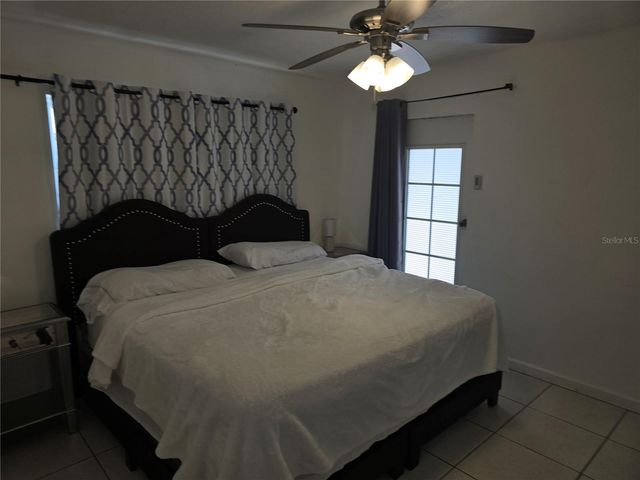 537 MELODY CIRCLE, Sarasota, FL 34237