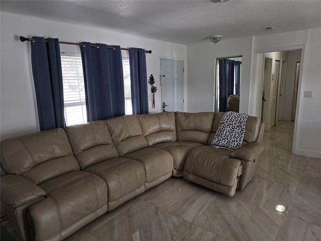 537 MELODY CIRCLE, Sarasota, FL 34237