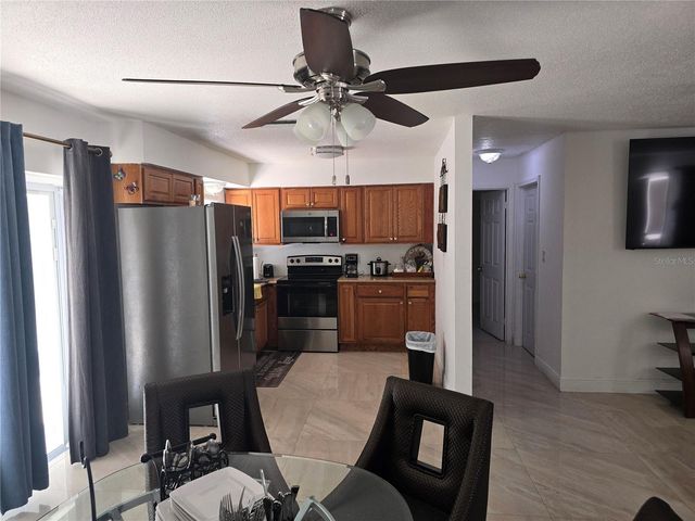 537 MELODY CIRCLE, Sarasota, FL 34237