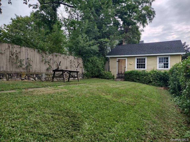 135 Washington Street 1, Poughkeepsie, NY 12601