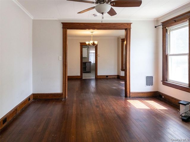135 Washington Street 1, Poughkeepsie, NY 12601