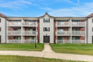 285 Gregory Street 10, Aurora, IL 60504