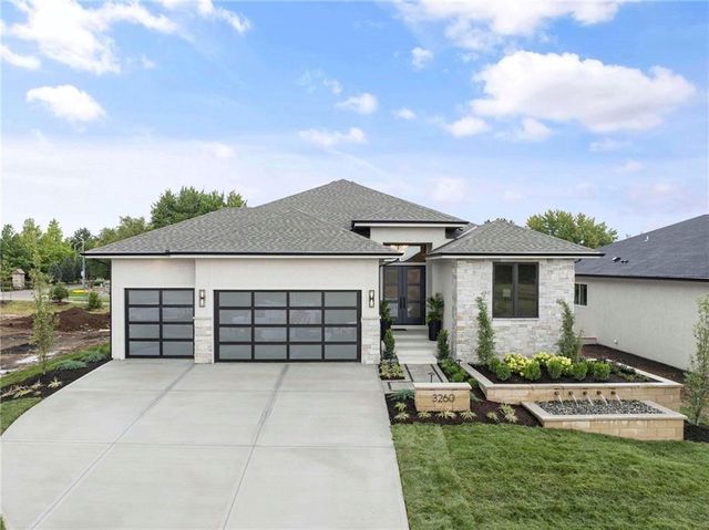 3040 W 133rd Terrace, Leawood, KS 66209