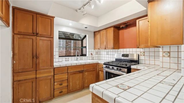 4964 O Sullivan, Los Angeles, CA 90032