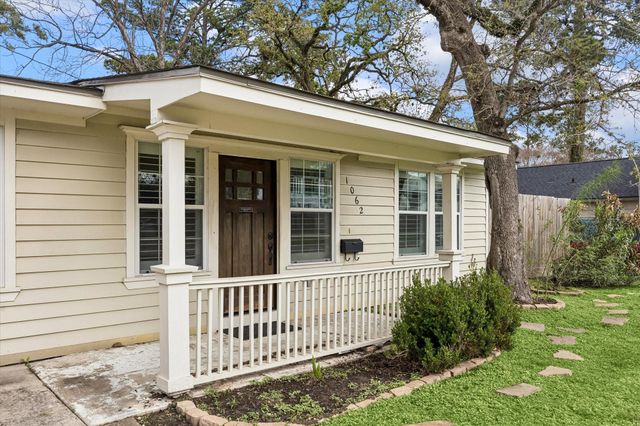 1062 W 41st Street, Houston, TX 77018