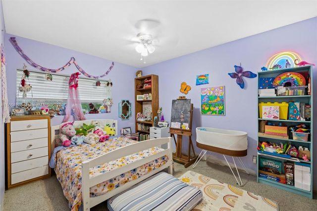 901 NE 16th Pl, Fort Lauderdale, FL 33305